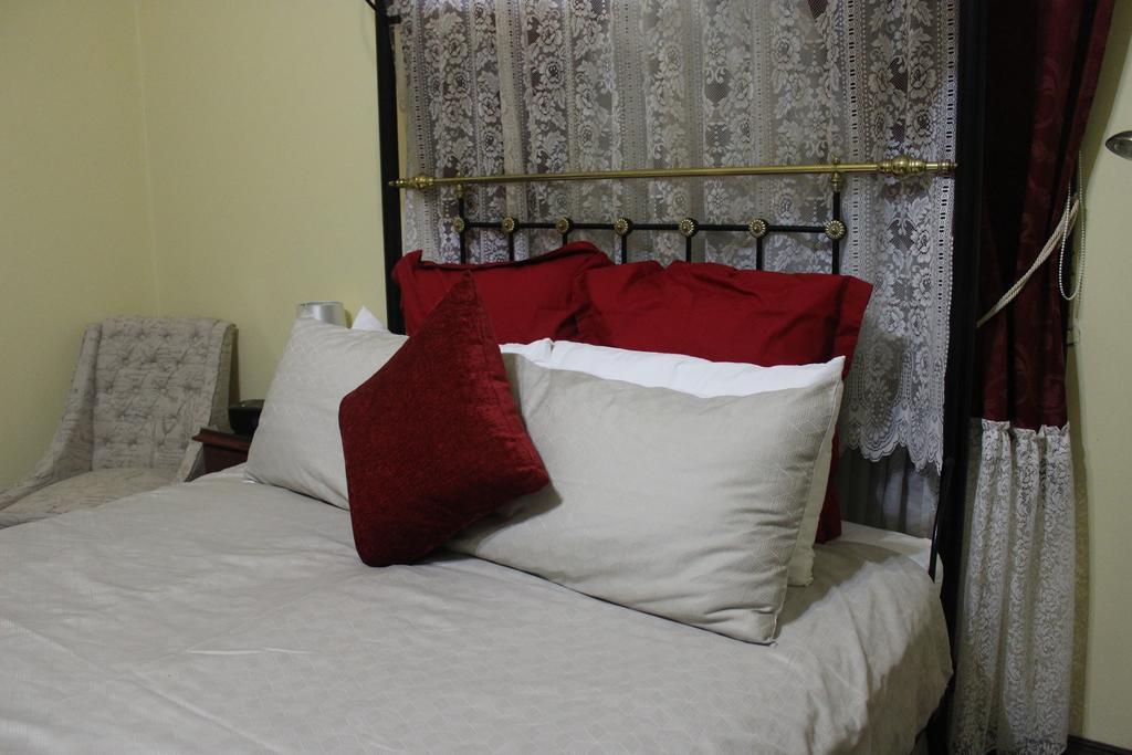 Warwick Settlers Inn Экстерьер фото